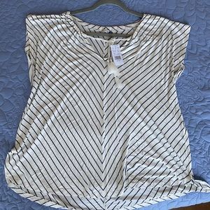 🌟White with Navy stripes top